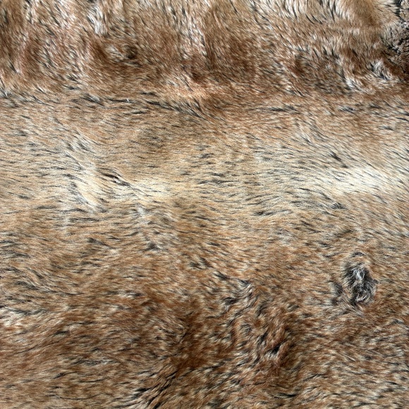 Pottery Barn Brown Ombré Faux Fur 50x60 Throw - Picture 3 of 5